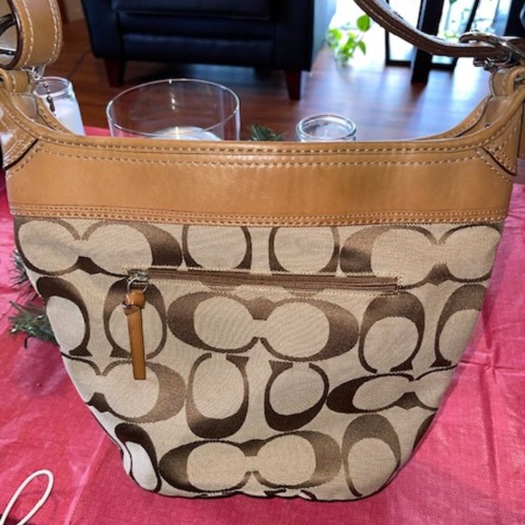 Coach EUC SHOULDER BAG - Picture 2 of 5